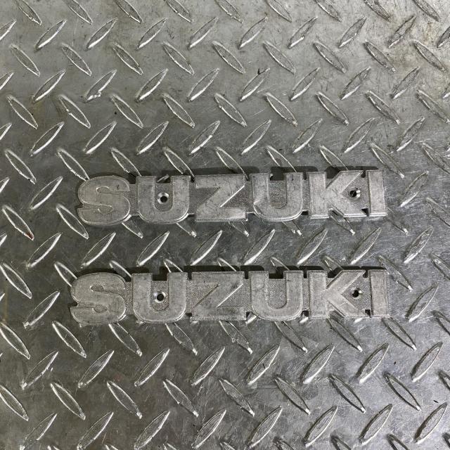 SUZUKI GT380 タンクエンブレム スズキ [M-250509-29] SUZUKI GT380 タンクエンブレム スズキ [M-250509-29] 【公式通販】