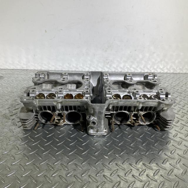 HONDA CB750F シリンダーヘッド ホンダ [M-250512-56] HONDA CB750F シリンダーヘッド ホンダ