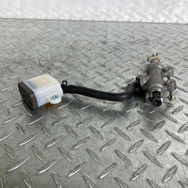 HONDA CB250R リアマスターシリンダー ホンダ [M-250513-17] HONDA CB250R リアマスターシリンダー ホンダ