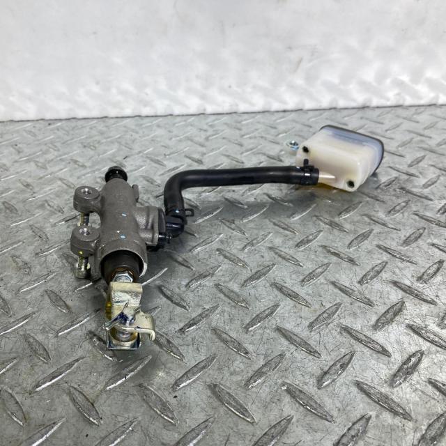 HONDA CB250R リアマスターシリンダー ホンダ HONDA CB250R リアマスターシリンダー ホンダ