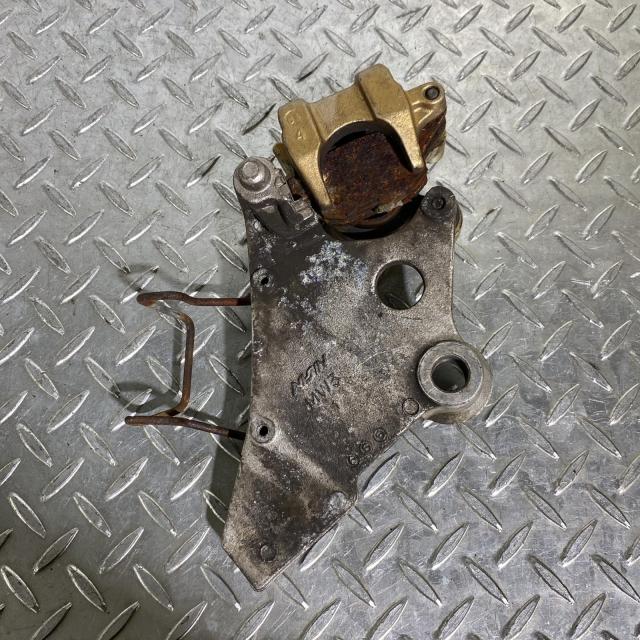 HONDA CB400SF NC31 リアキャリパー ホンダ [M-250515-13] HONDA CB400SF NC31 リアキャリパー ホンダ