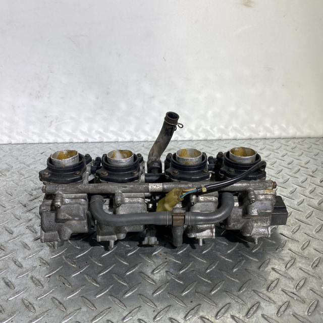 HONDA CB400SF NC31 キャブレター ホンダ [M-250515-38] HONDA CB400SF NC31 キャブレター ホンダ