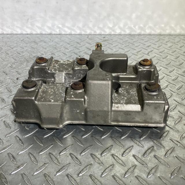 HONDA ホーネット250 シリンダーヘッドカバー ホンダ