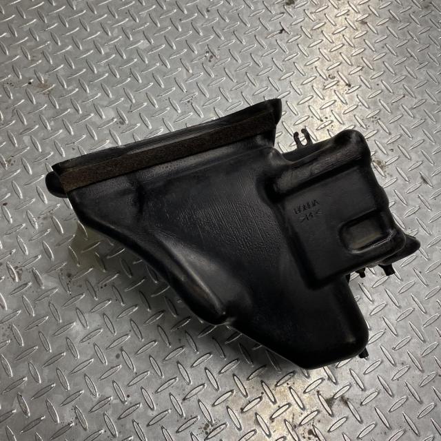HONDA CB400SF NC31 エアクリーナーボックス ホンダ [M-250520-2] HONDA CB400SF NC31 エアクリーナーボックス ホンダ