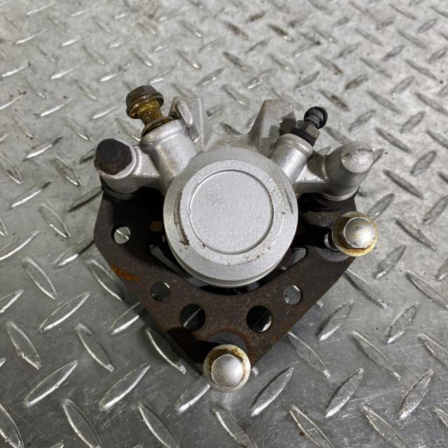 KAWASAKI エリミネーター250 フロントキャリパー カワサキ [M-250520-28] KAWASAKI エリミネーター250 フロントキャリパー カワサキ