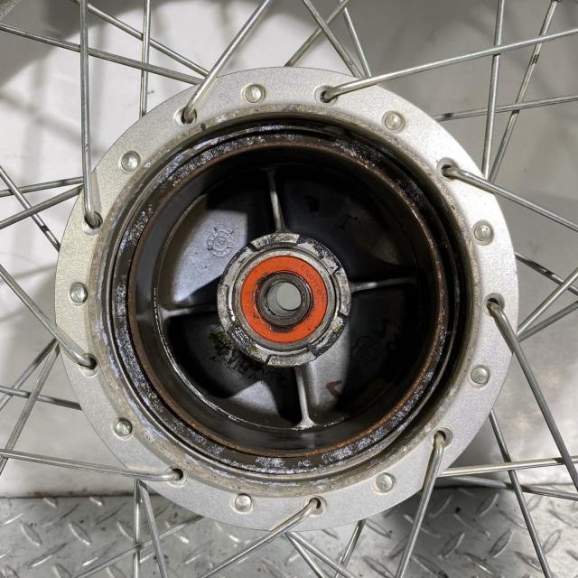 HONDA スーパーカブ110プロ フロントホイール ホンダ