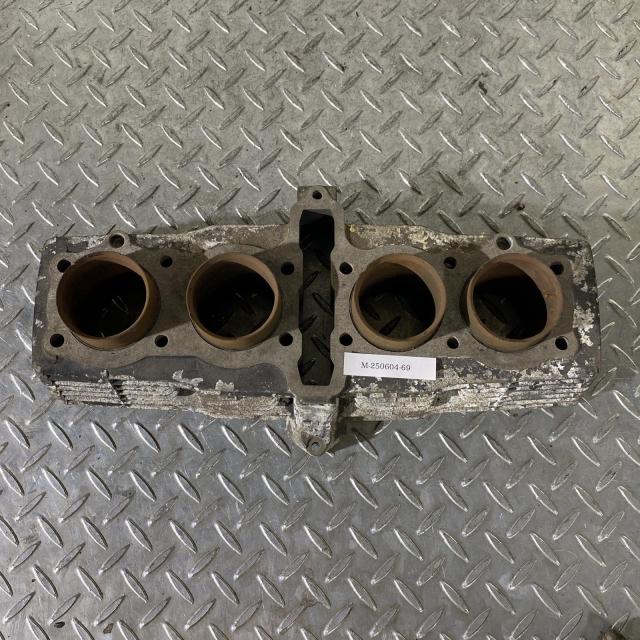 cbx400fシリンダー cbx400f シリンダー