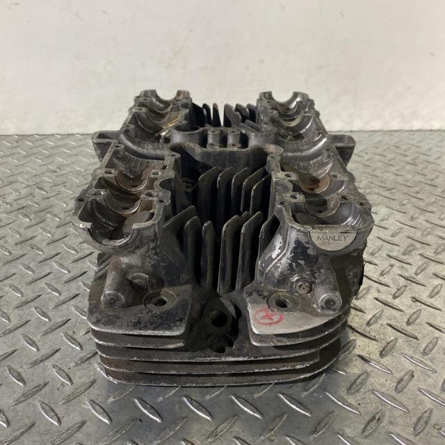 KAWASAKI Z1000 シリンダーヘッド カワサキ [M-250605-44] KAWASAKI Z1000 シリンダーヘッド カワサキ