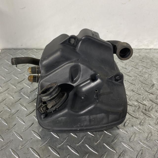 SUZUKI バーディー 50 (4サイクル) エアクリーナーボックス スズキ