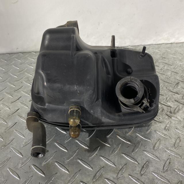 SUZUKI バーディー 50 (4サイクル) エアクリーナーボックス スズキ