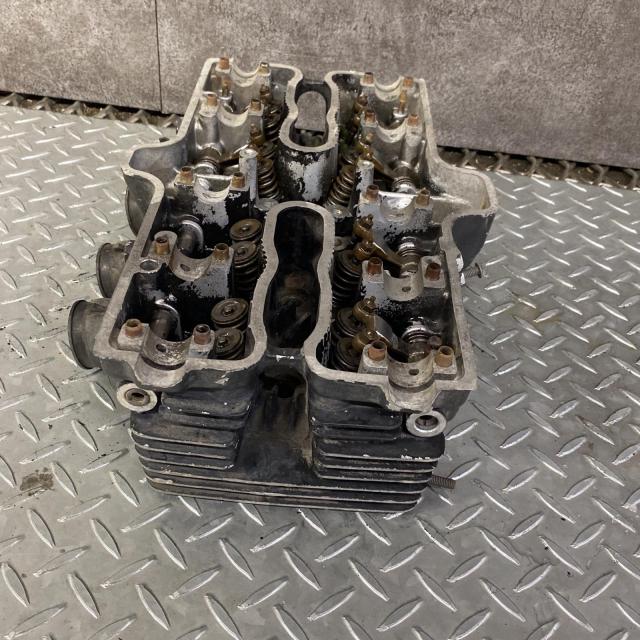 HONDA CBX400F シリンダーヘッド NC07 部品 予備 HONDA.CBX400F シリンダーヘッド/予備/中古 CBX400F腰上修理 | vintage