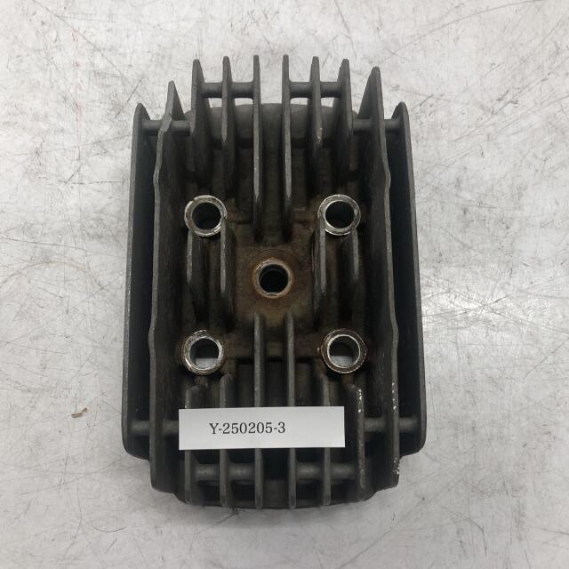 KAWASAKI 500SS シリンダーヘッド　2 カワサキ