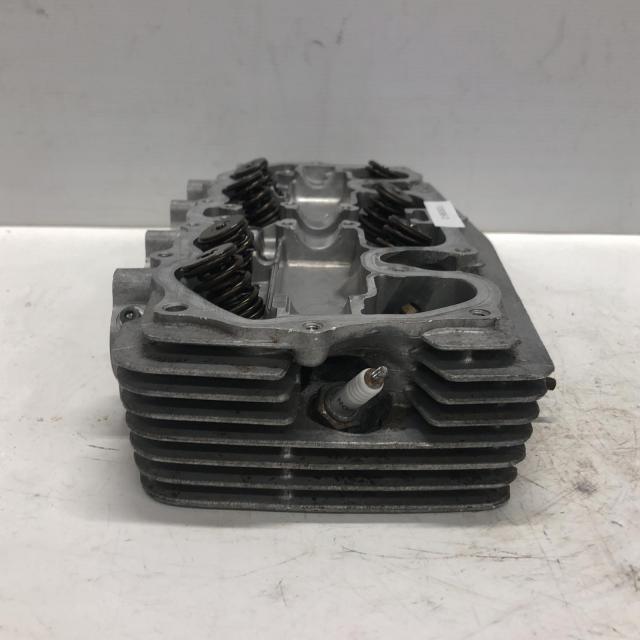 HONDA CB550FOUR シリンダーヘッド ホンダ [M-250404-42] HONDA