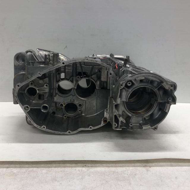 SUZUKI GT750 クランクケース下 スズキ