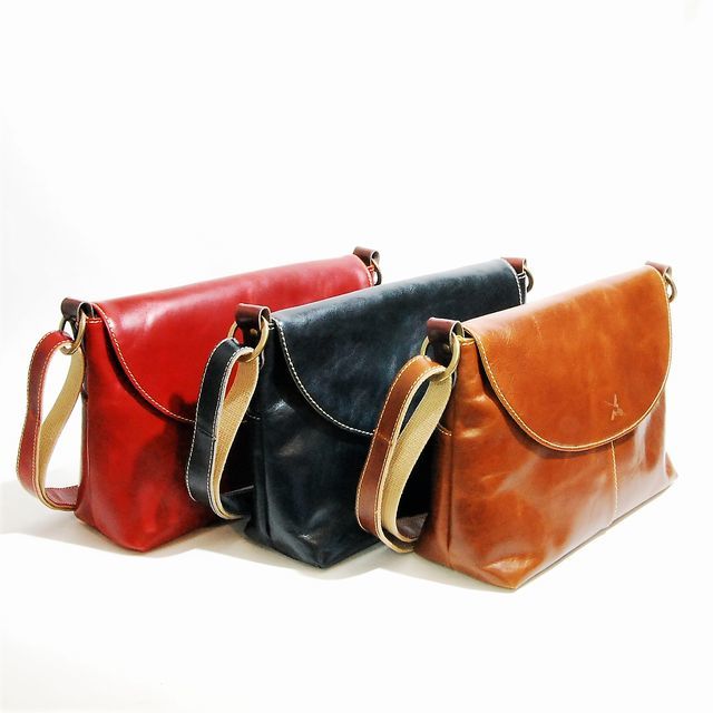 ainsoph アインソフ　オールレザー　2way ショルダーバッグ 楽天市場】アインソフ Ain Soph 2WAY がま口リュック×ショルダー