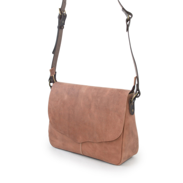 ASE1639-HP/Ain Soph (アインソフ)切りっぱなし　横型ショルダーバッグ　日本製