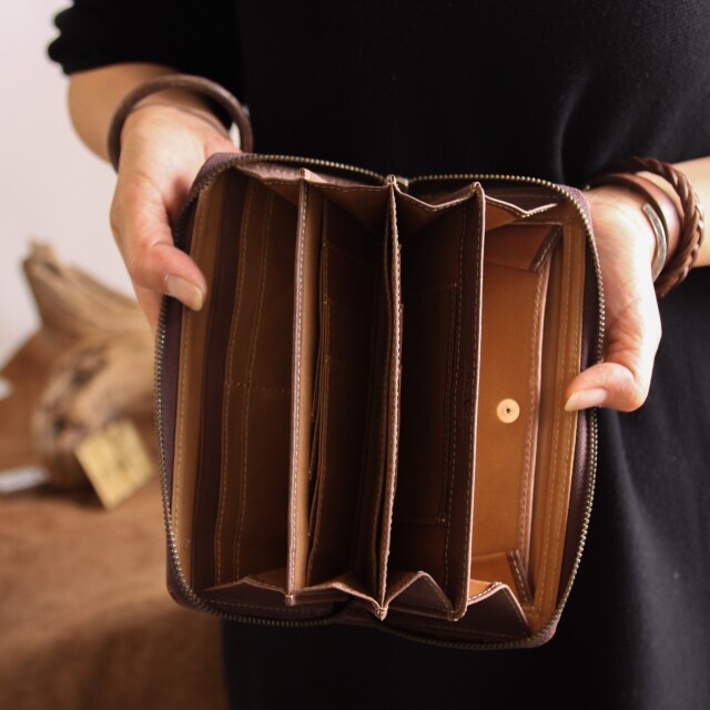 アインソフ Ain soph ブラウンレザー 二つ折り財布 最終値下げです。 楽天市場】アインソフ Ain Soph 財布 二つ折り L型ファスナー