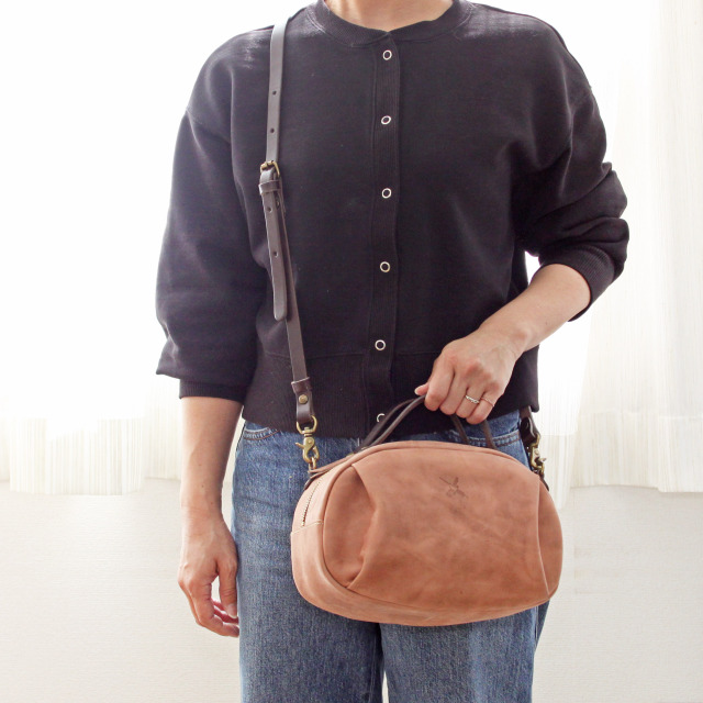 ASE1711-HP/Ain Soph (アインソフ)定番レザー　ハンドル付きショルダーバッグ