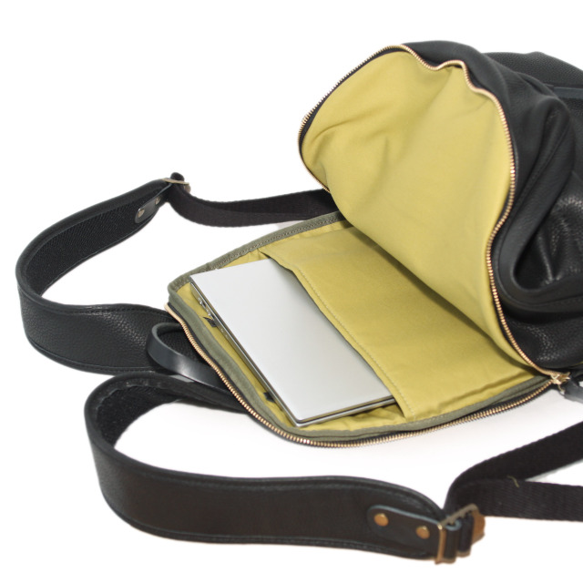 【Ain Soph セカンドレーベル】ブラックシリーズ 撥水レザーリュック　バックパック 日本製 / ASC1804-STN