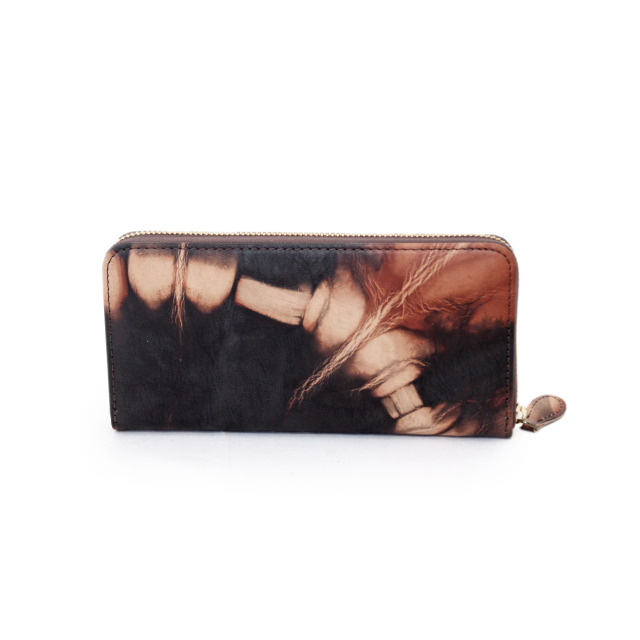 DA1180-AMD/Ain Soph (アインソフ)奄美泥染めラウンドファスナー長財布　日本製