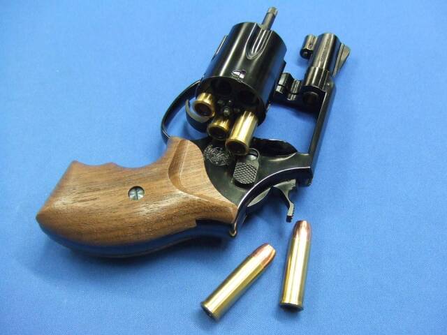 S&W M36 2in Wディープブラック ABS フィンガーチャンネル付 木製 