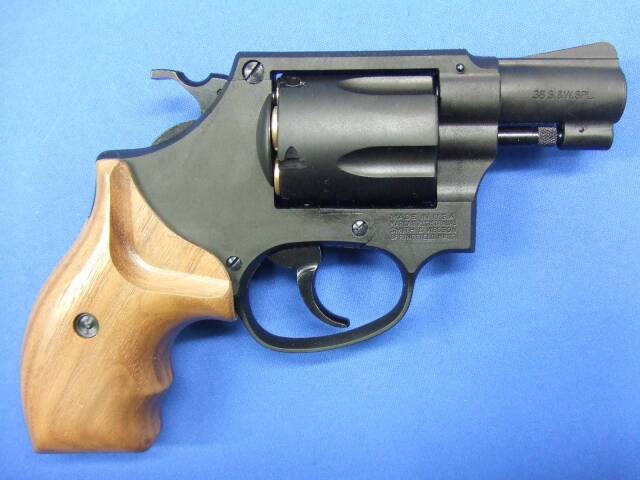 S&W M36 2in ブラック HW フィンガーチャンネル付 木製グリップ仕様 リアルXカートリッジ　 | 　マルシン