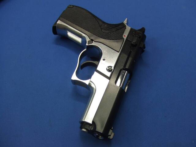 S&W M6904 コンバットマスター ハーフシルバー　 | 　BWC