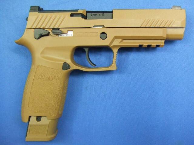 SIG SAUER P320-M17 TAN CO2   |  SIG AIR・VFC