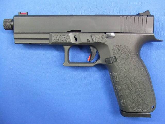 ストライカー ナイン・STRIKER-9Q-QUELL CO2 　| 　Carbon8