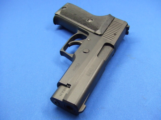SIG SAUER P220 陸上自衛隊仕様  |  タナカ