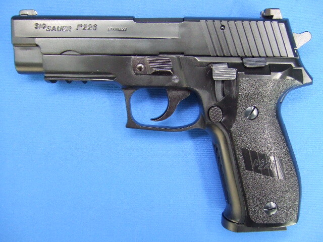 SIG SAUER P226レイルドフレイム ブラック |  タナカ