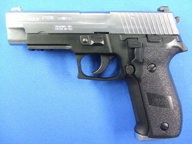SIG SAUER P226Rail スライドシルバー  |  東京マルイ
