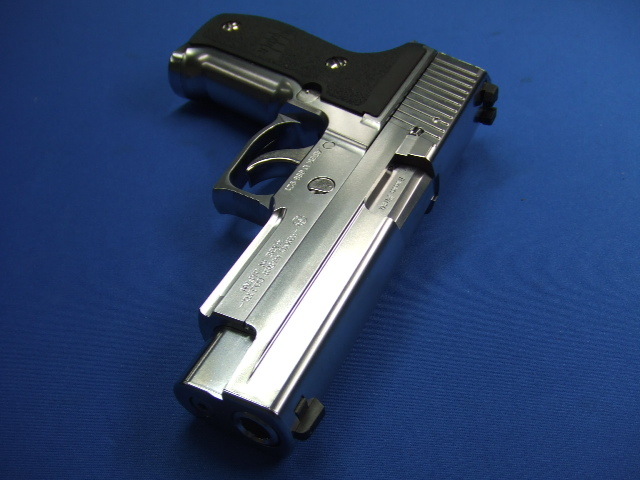 SIG SAUER P226R クロームステンレス  |  東京マルイ
