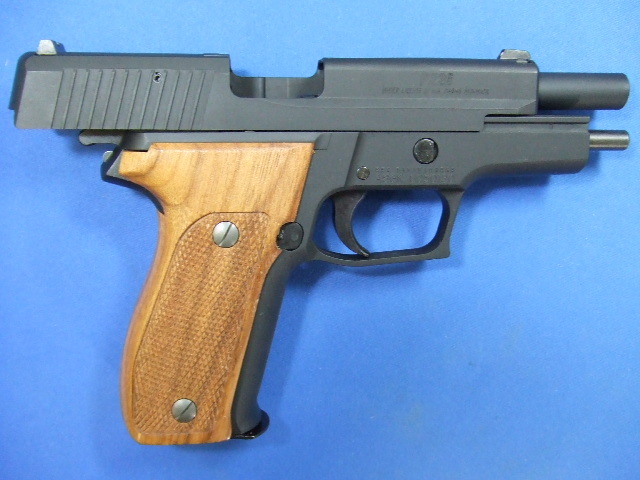 SIG SAUER P226 スーパーDX  |  タナカ