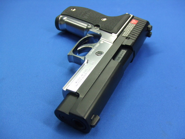 SIG SAUER P226Rail フレイムシルバー  |  東京マルイ