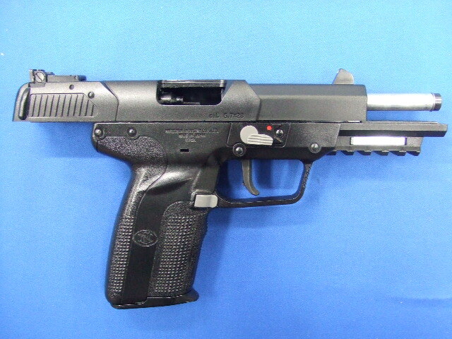 FN Five-seveN 6mmBB CO2 ブラック | マルシン