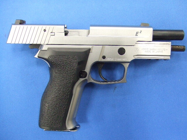 SIG SAUER P226 E2 ステンレスモデル  |  東京マルイ