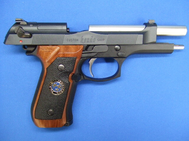 サムライエッジ 改 M92F/S.T.A.R.S.カスタム〈クリス・レッドフィールド モデル〉   |   東京マルイ
