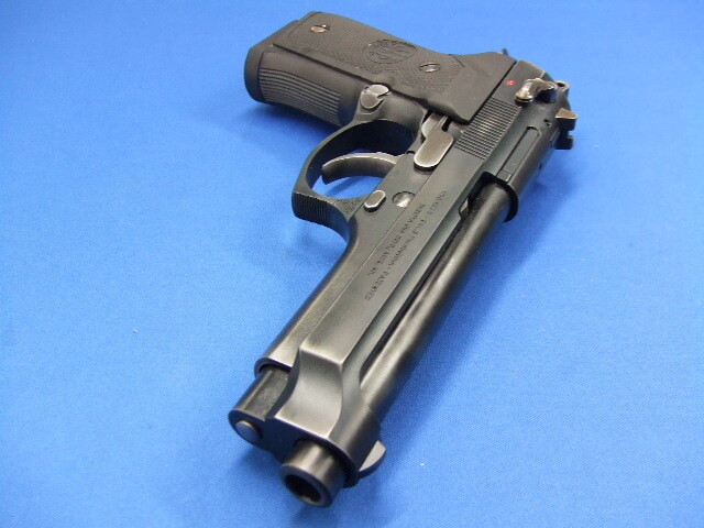 熱い販売 ベレッタM92FS ダイハード2 バトルダメージバージョン トイガン