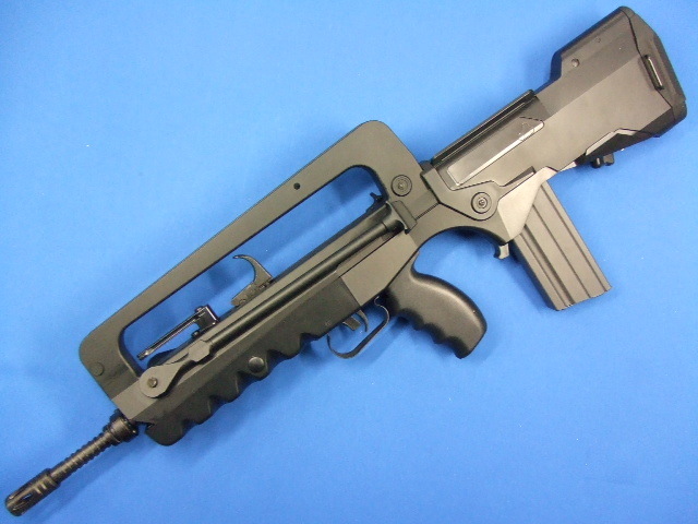 FA-MAS・ファマス  5.56ｍｍ-F1 スタンダード電動ガン  |  東京マルイ
