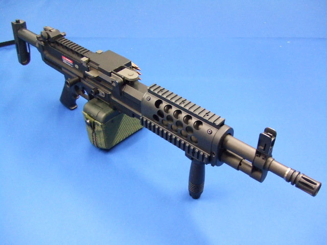 ストーナー LMG | ARES