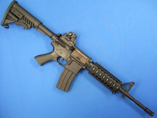 R.I.Sエアソフトガンです。 RIS M4A1 dendougan エアソフトガン デザートイーグル