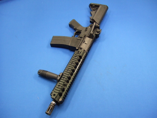 ナイツ SR-16 E3 CQB カービン | KingArms - エアガンミュージアム