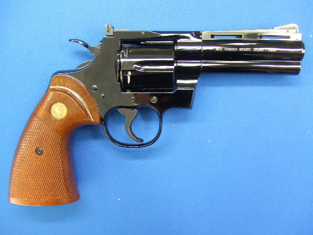 コルトパイソン 4インチ　ミッドナイトブルー | タナカ