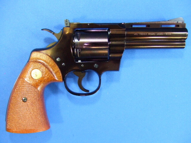 コルトパイソン 4インチ ミッドナイトゴールド | タナカ