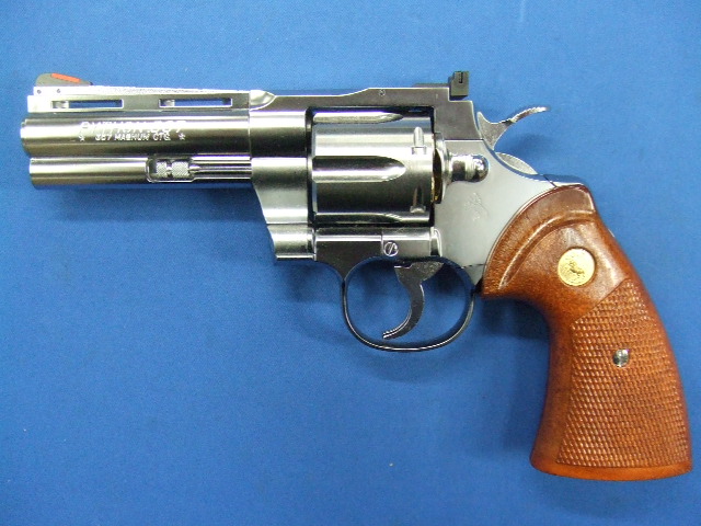 コルト パイソン　4in R-Model ステンレスフィニッシュ | タナカ