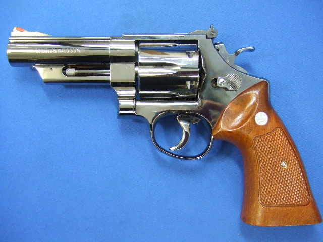 S&W　M29　4インチ トワイライトクローム | タナカ