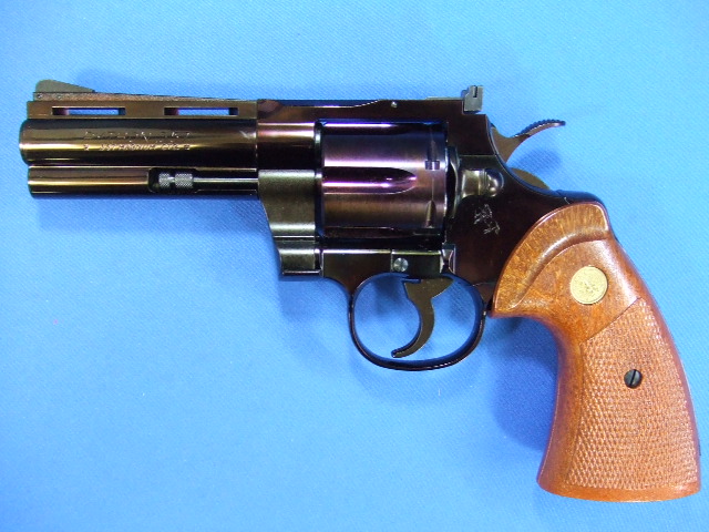 コルトパイソン 4インチ ミッドナイトゴールド | タナカ