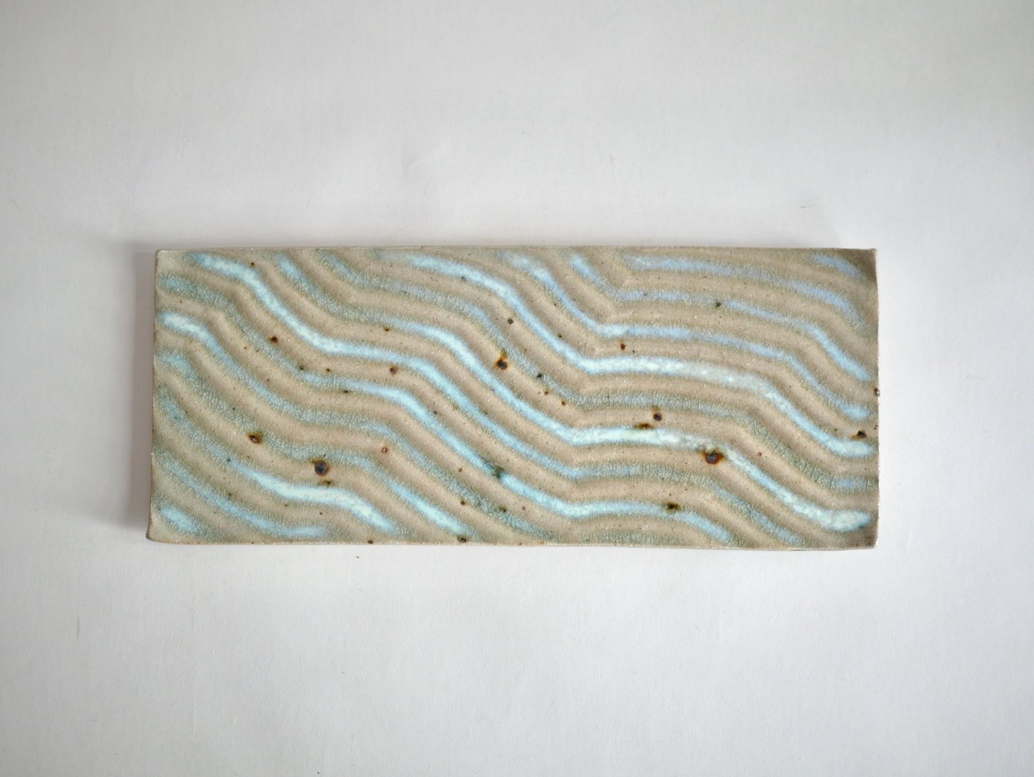 平岡仁　灰釉波紋長方皿L