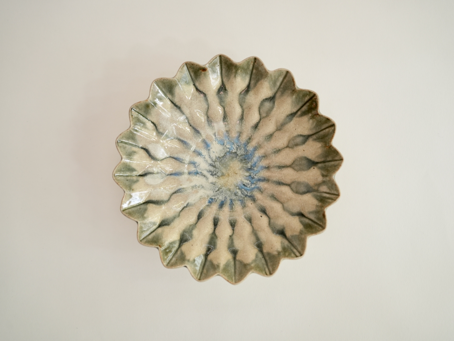 平岡仁　掛分輪花鉢